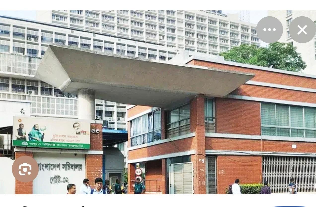 Volunteers working together